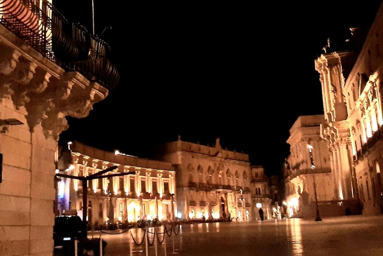 Incantevole Appartamento In Palazzo Storico Ortigia Syracuse Exterior foto