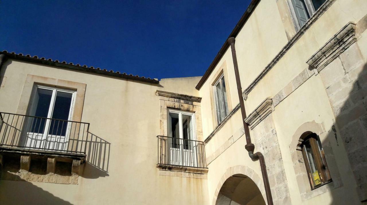 Incantevole Appartamento In Palazzo Storico Ortigia Syracuse Exterior foto
