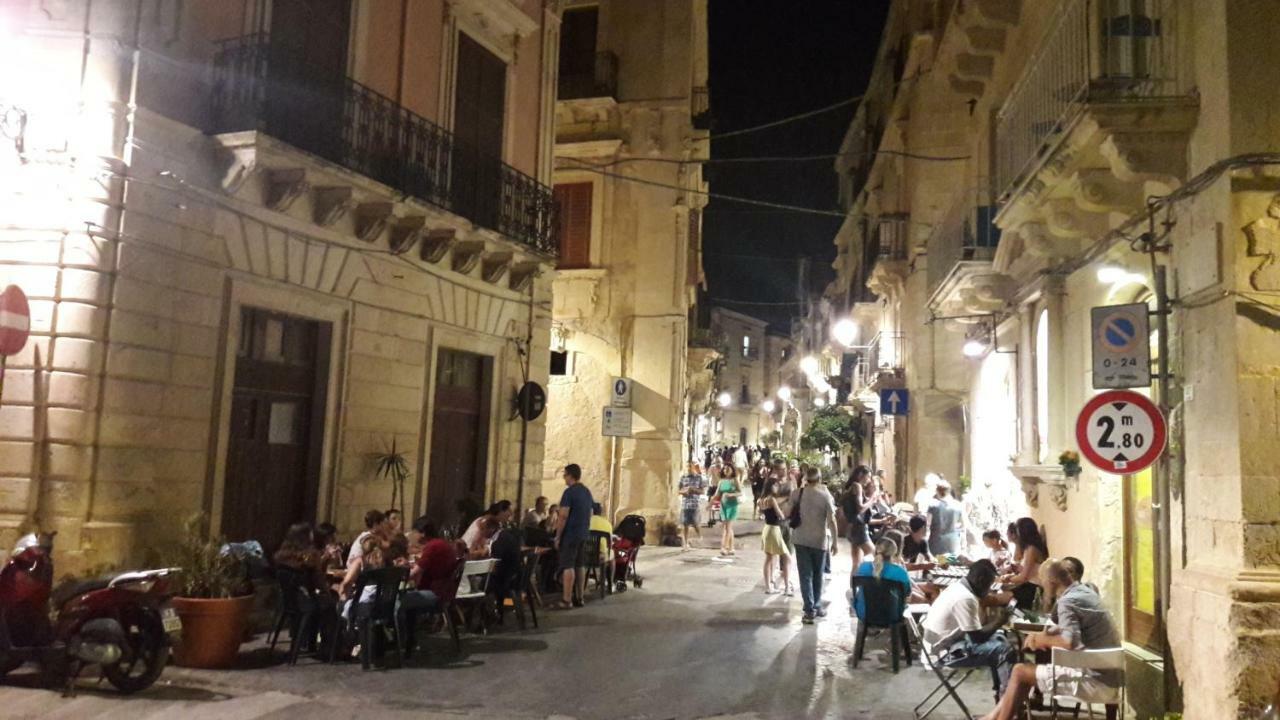 Incantevole Appartamento In Palazzo Storico Ortigia Syracuse Exterior foto